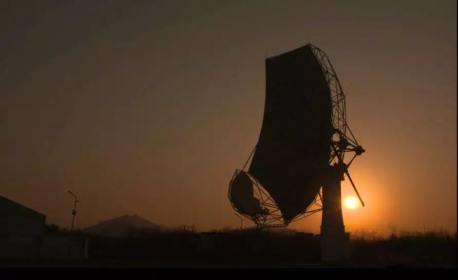 宇宙的声音 张朝阳的物理课探索广义相对论下的线性引力波 (宇宙的声音视频播放)