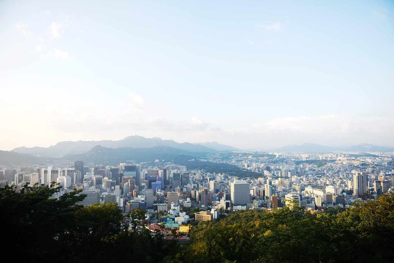 首尔的今天 特朗普与韩国命运相连 就是美国的 (韩国首尔今天的天气情况)