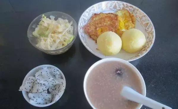 天天早餐吃这个会长胖吗 揭秘各种早餐食物 (天天早餐吃这饭好吗)